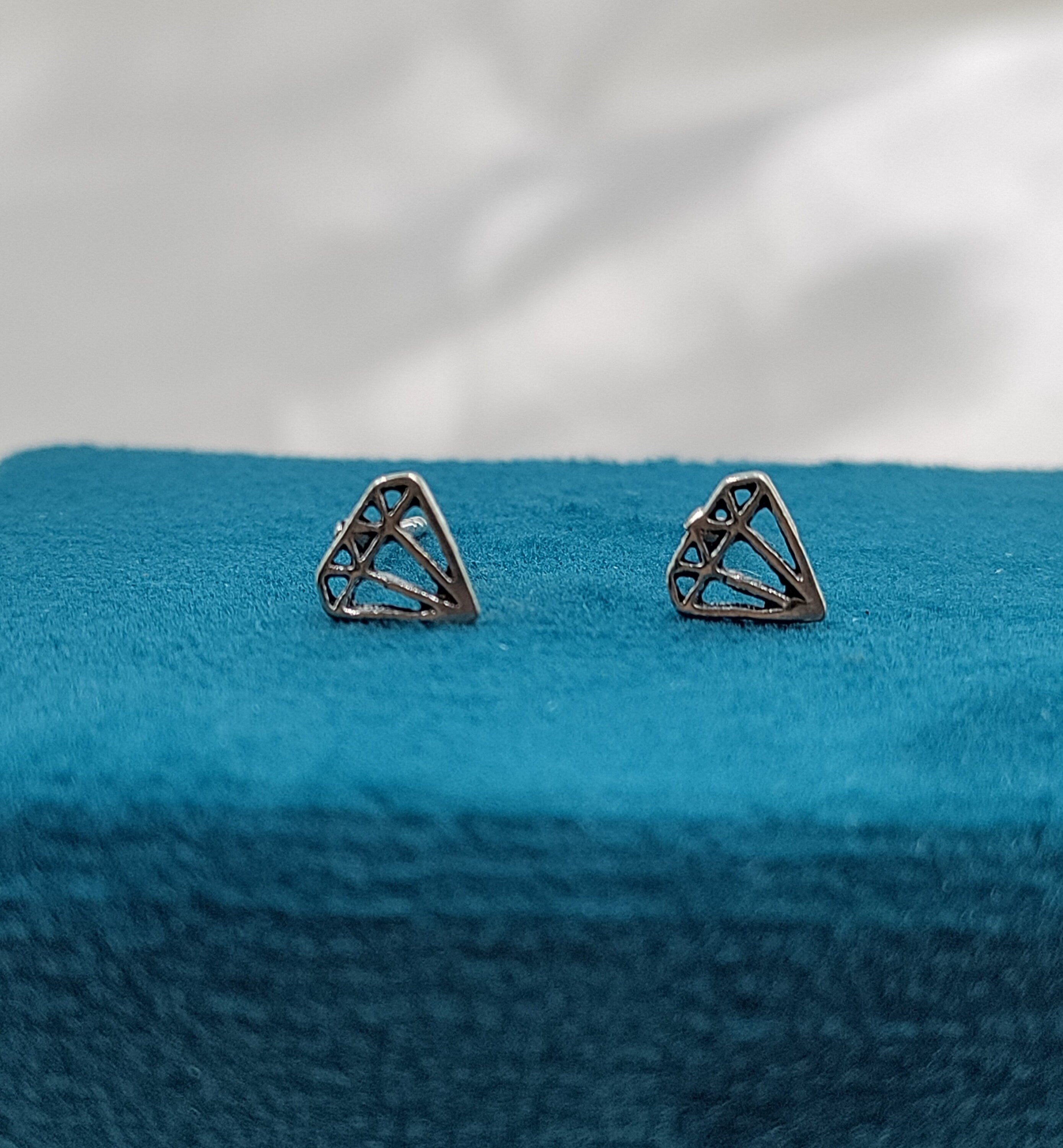 Little Tiny Daimond Shaped Earring Stud Minimalist Handmade Gift Studs with Pushback 925 Sterling Silver Cute Gift