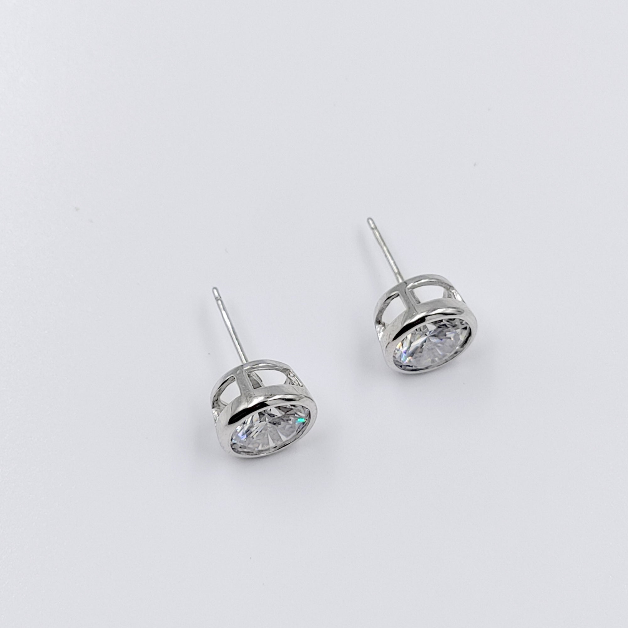 Cubic Zirconia Bezel Set Round Diamond Stud Earrings 925 Silver Earring with Sparkling CZ Minimalist Handmade Gift