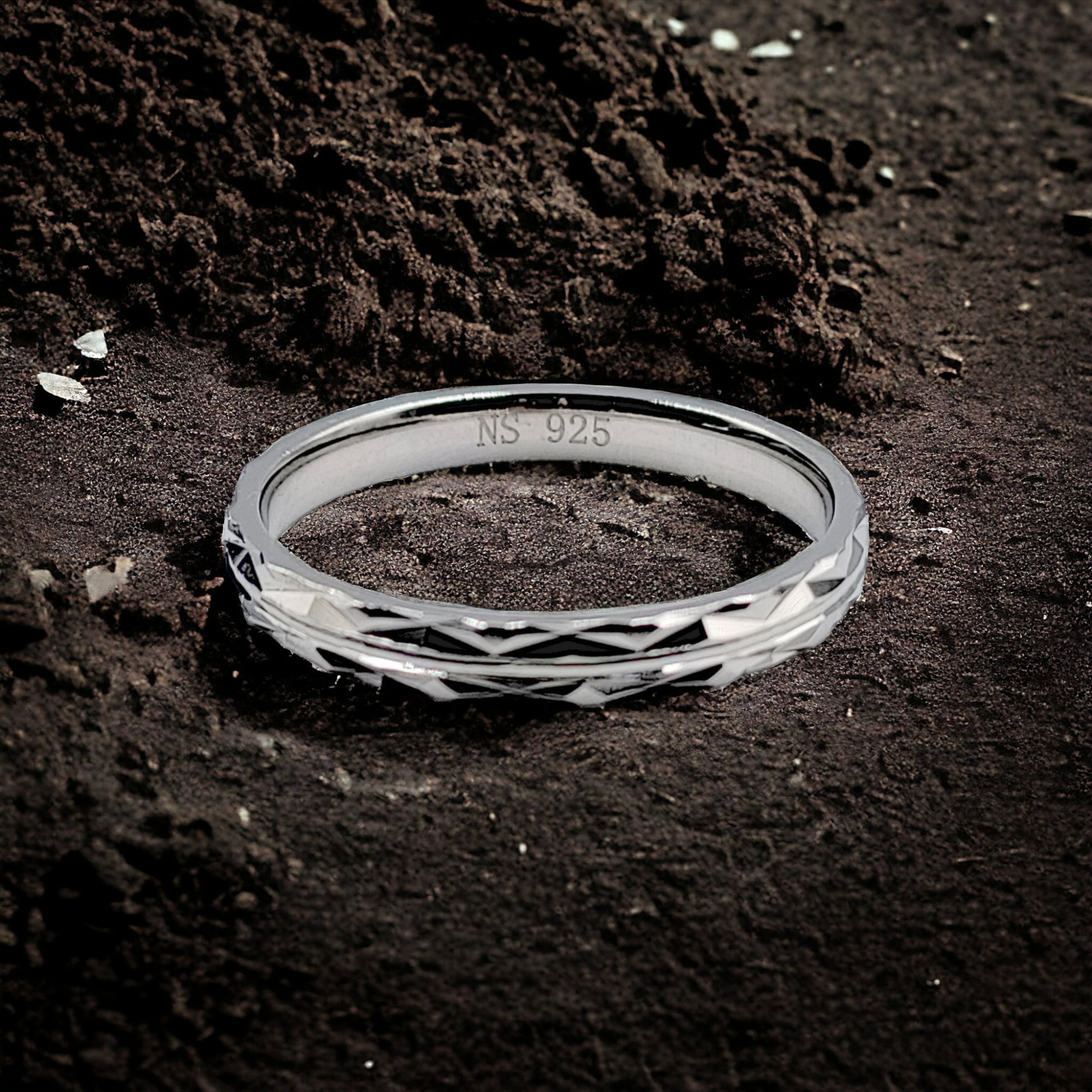 Traingle Sparkling Design Cut Finger Ring Handmade Ring For Women