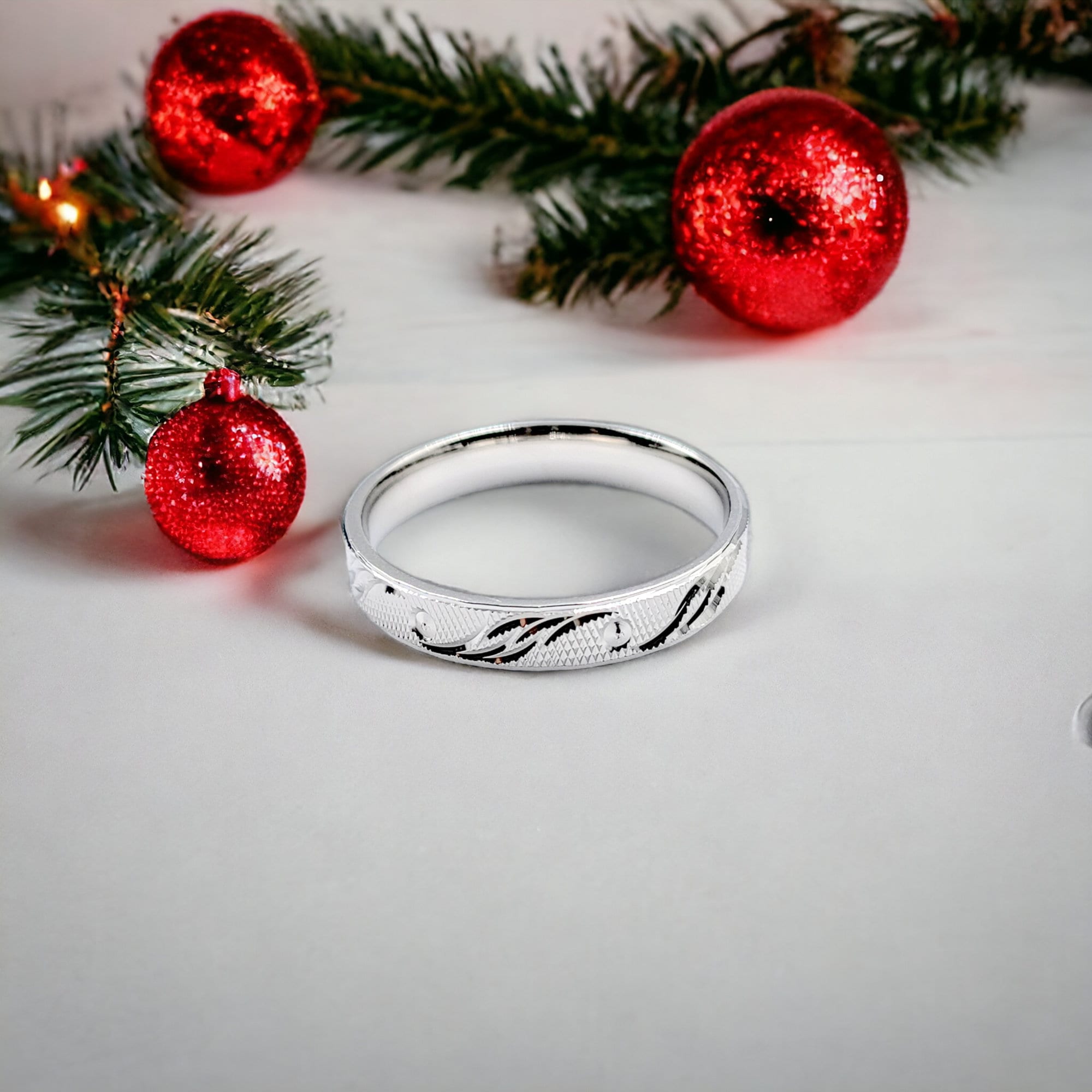 Silver Swirls Wedding Finger Ring Minimalist Handmade Gift in Silver(Size 23)