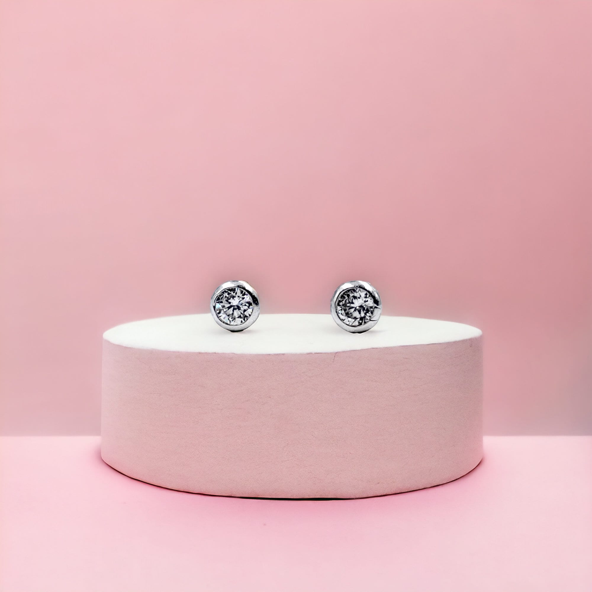 Stud Earrings Women Floral Round CZ Diamond Bezel-Set Stud Earrings Party Gift Mother's Day Gift Minimalist Handmade Gift