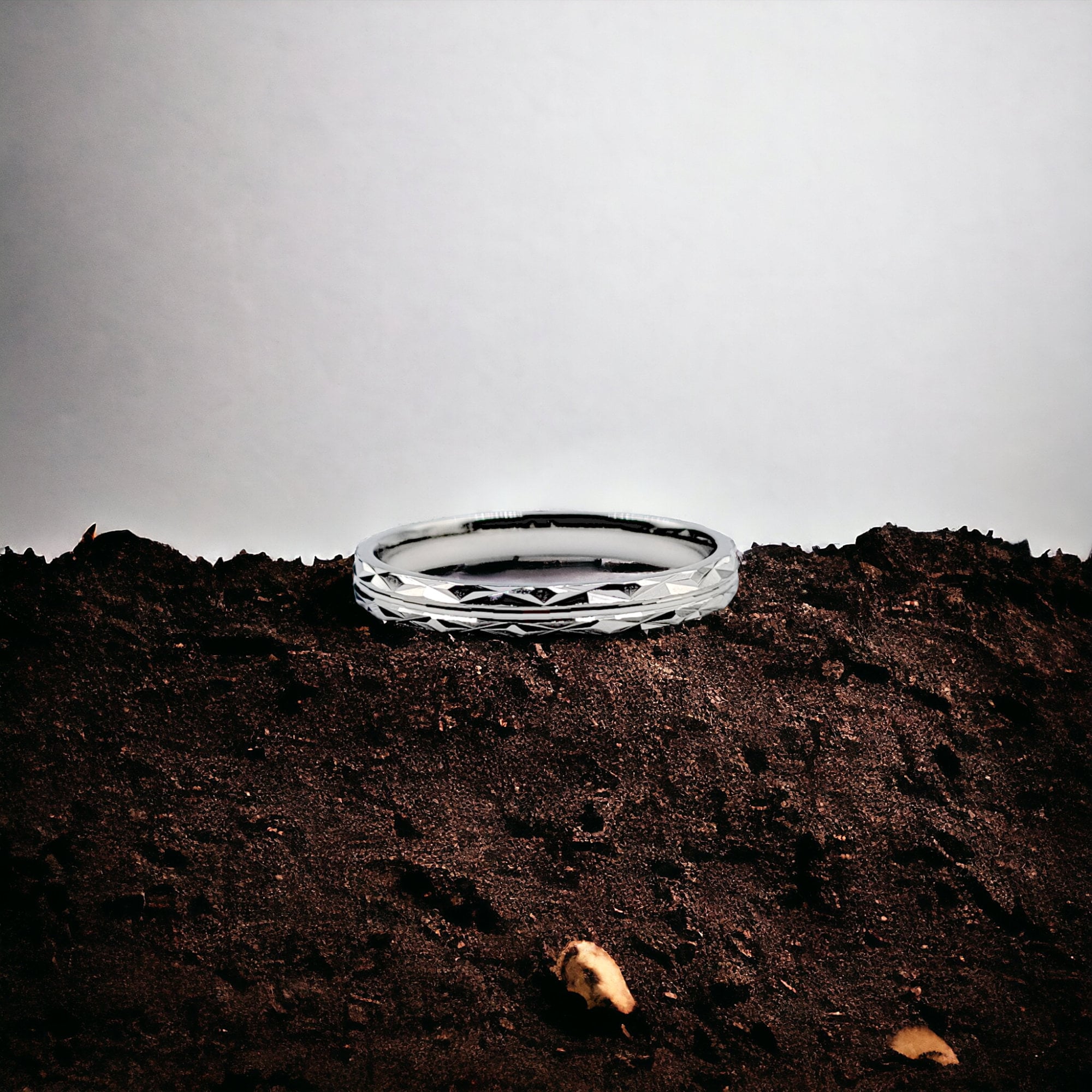 Traingle Sparkling Design Cut Finger Ring Handmade Ring For Women