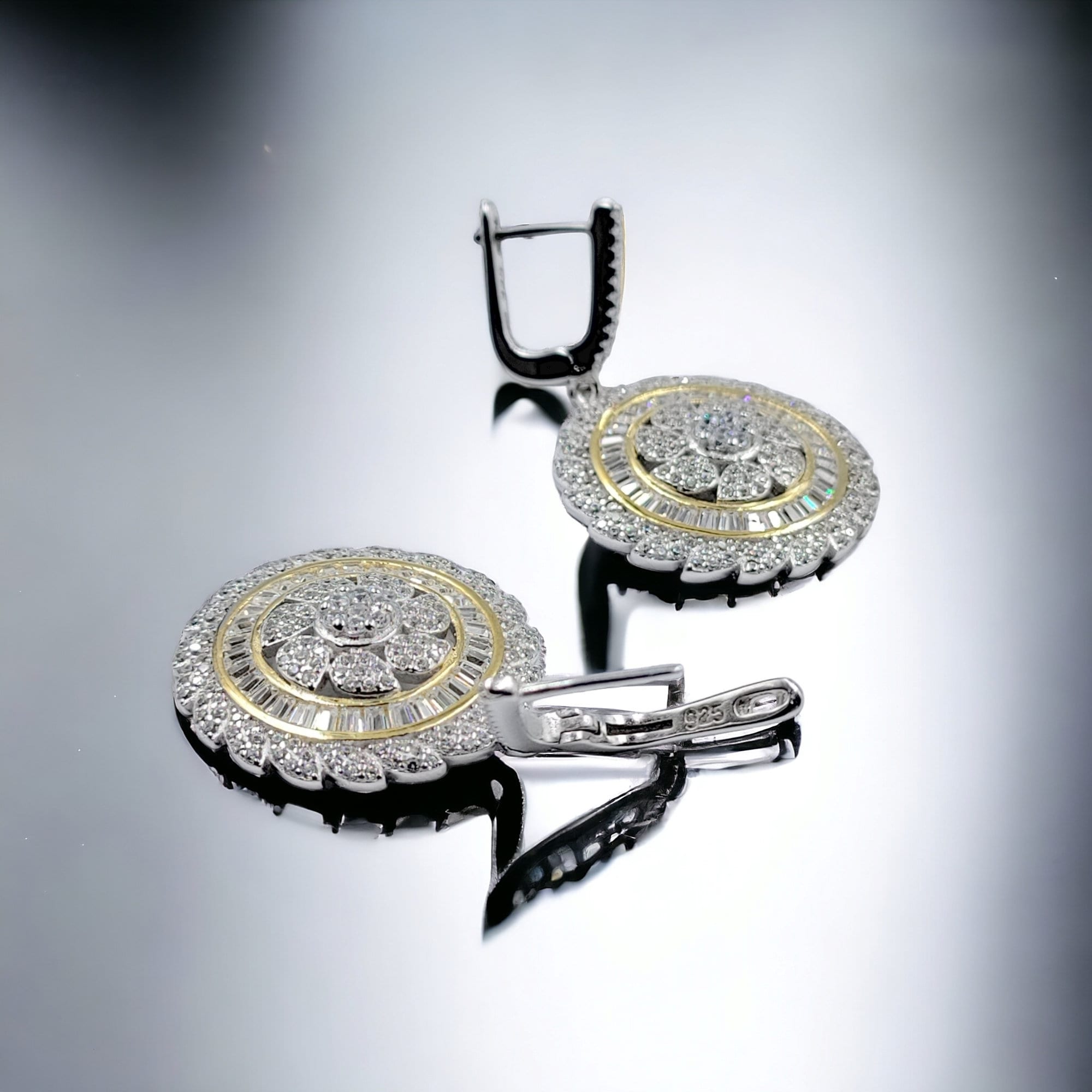 Round Floral Design Cubic Zirconia Diamond Dangle Hoop Earring Minimalist Handmade Gift for Engagement,Wedding