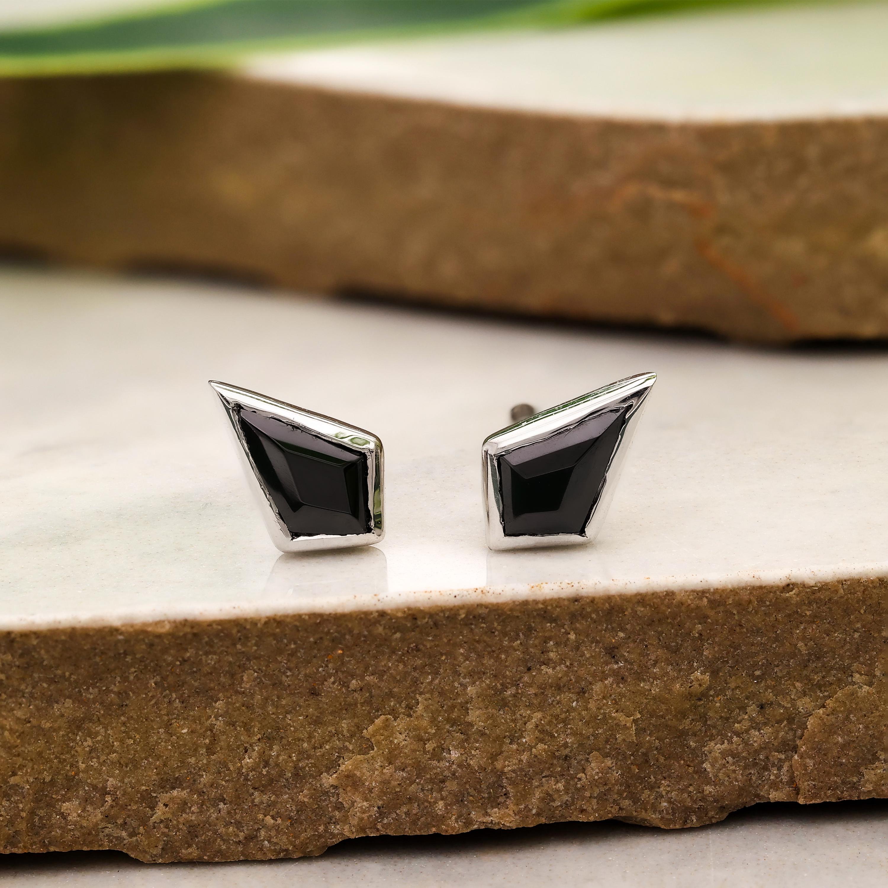 fe8c8563baae8e33a900e4ed416fa49a