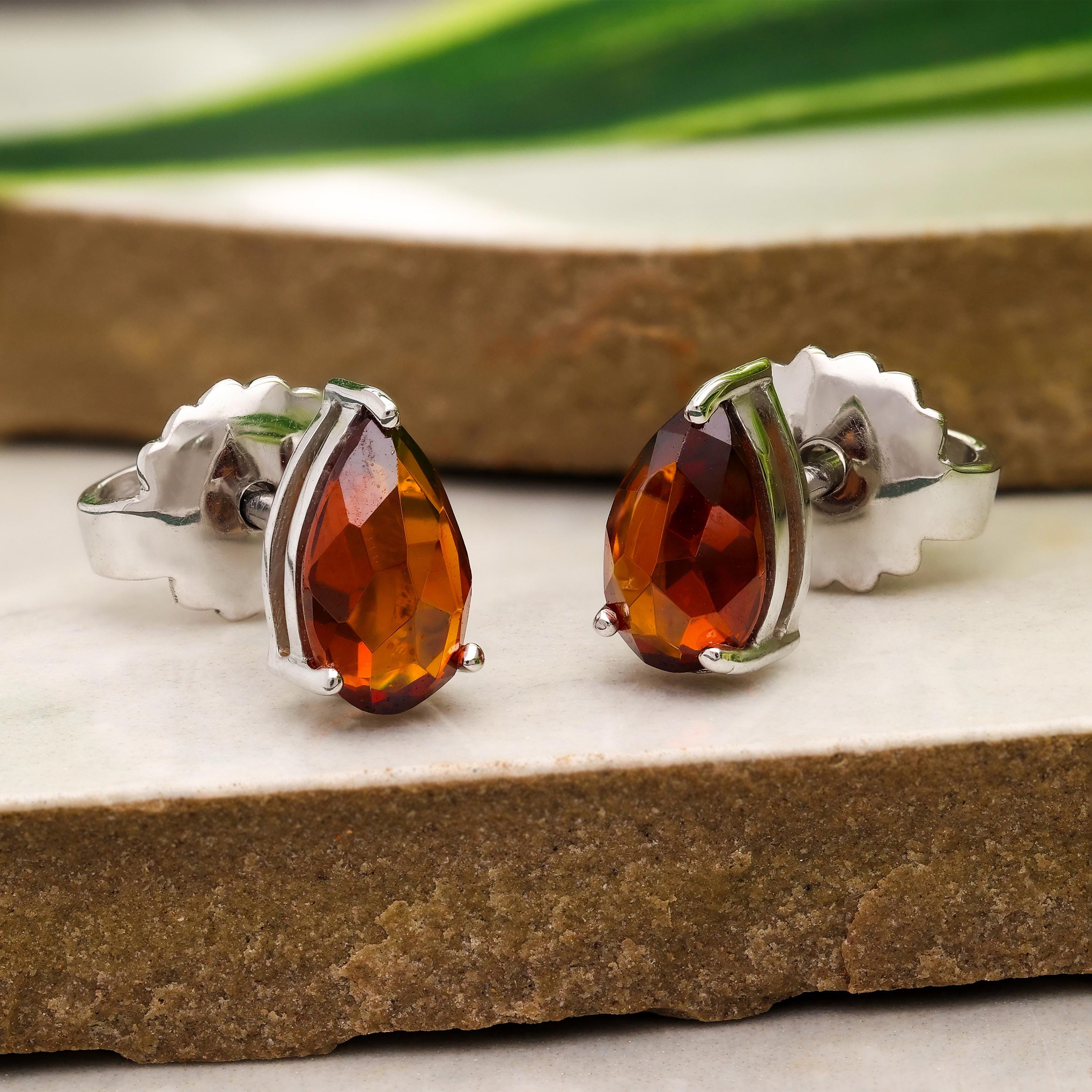 2daae2ac204c04a5cbdc82c64585977c