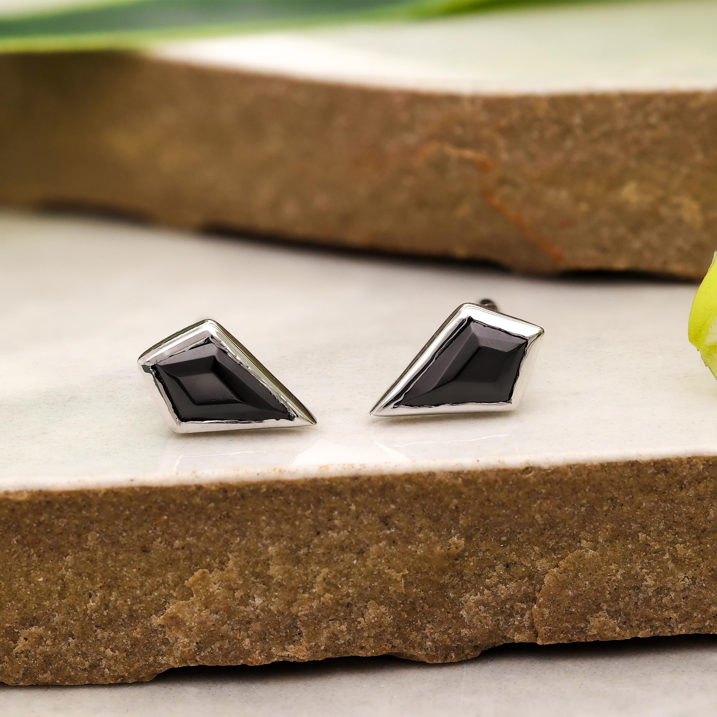 8690a340183ce627684f123dc832db99