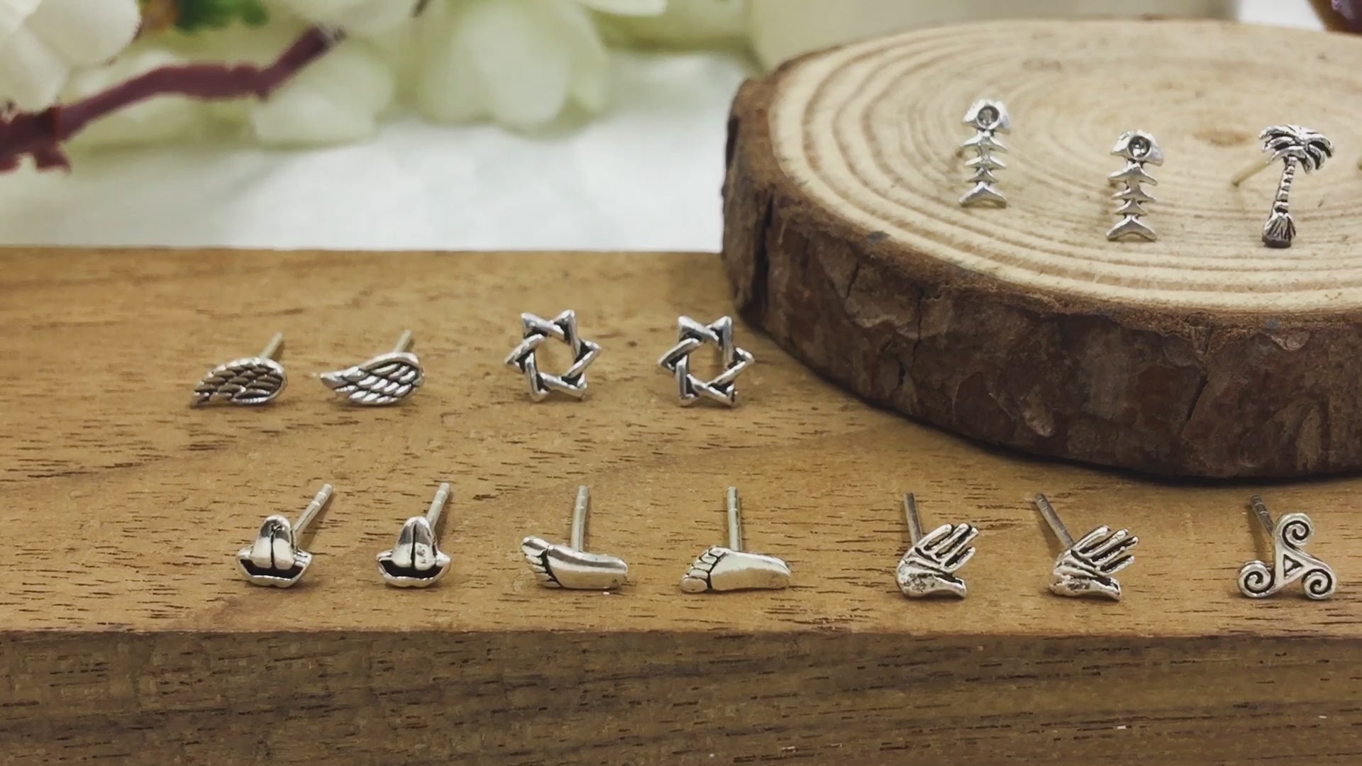 925 Sterling silver Whale Fin Ear Studs Whale Tail Stud Earrings Ear Fin Surfer Diver Jewelry Minimalist Handmade Gift Studs with Pushback
