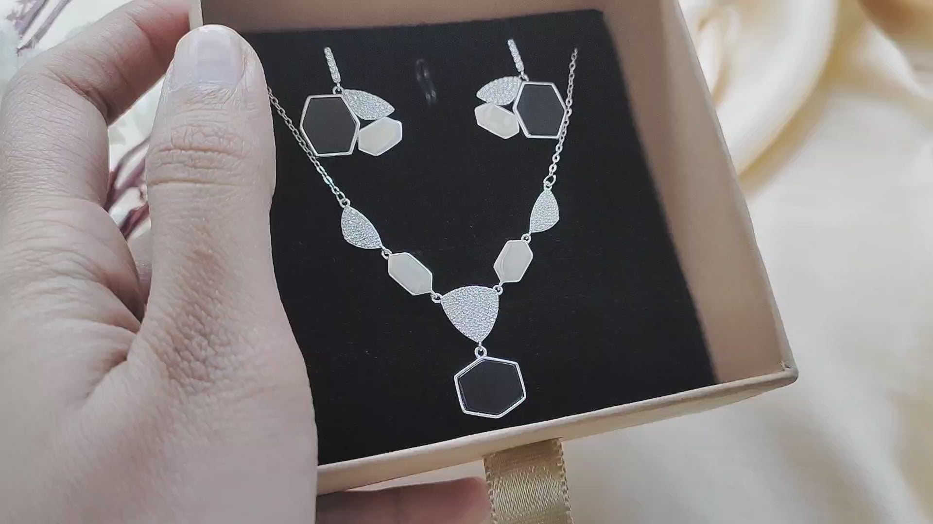 Beautifull Sparkling White CZ Black Necklace Earrings Set for Wedding,Engagment,Anniversay in 925 Sterling Silver Minimalist Handmade Gift