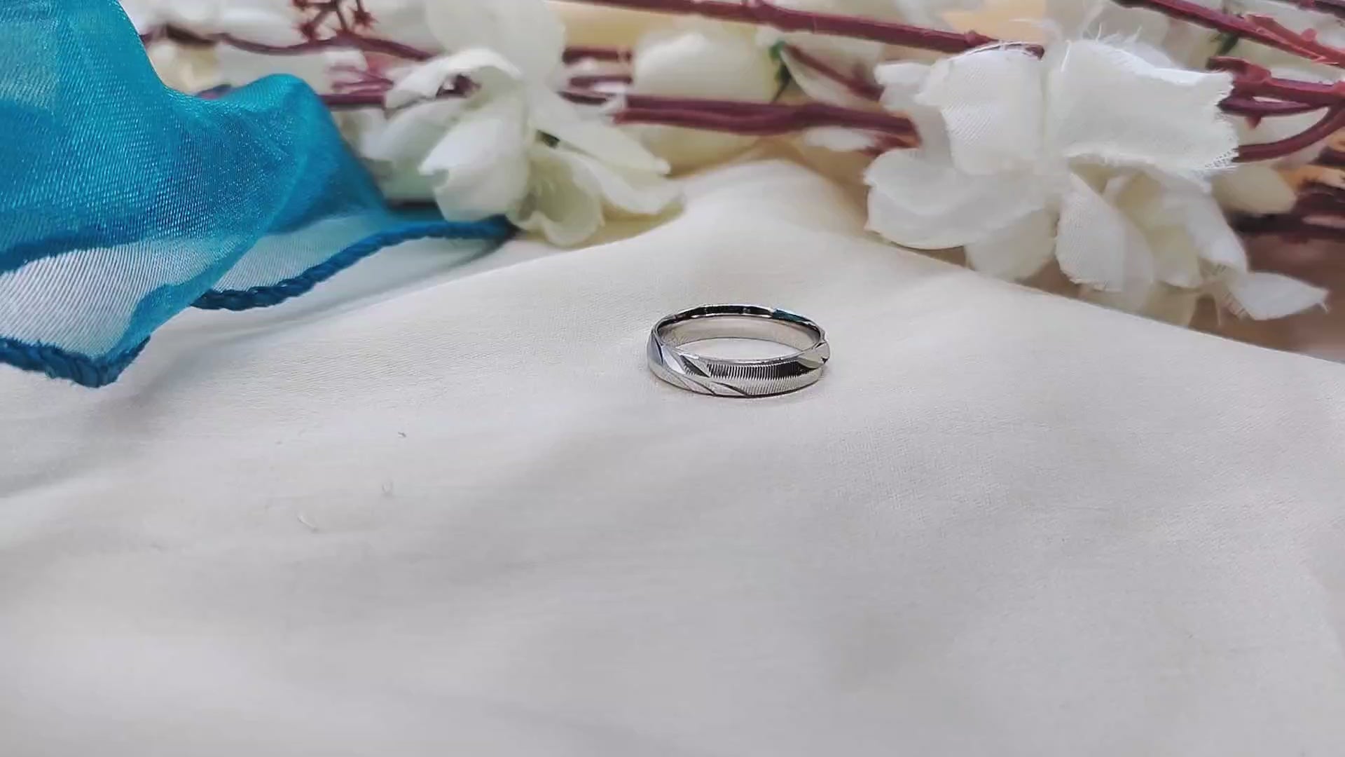 925 Silver Ring Stylish Verticle Lines Ring for Women (Size 12)