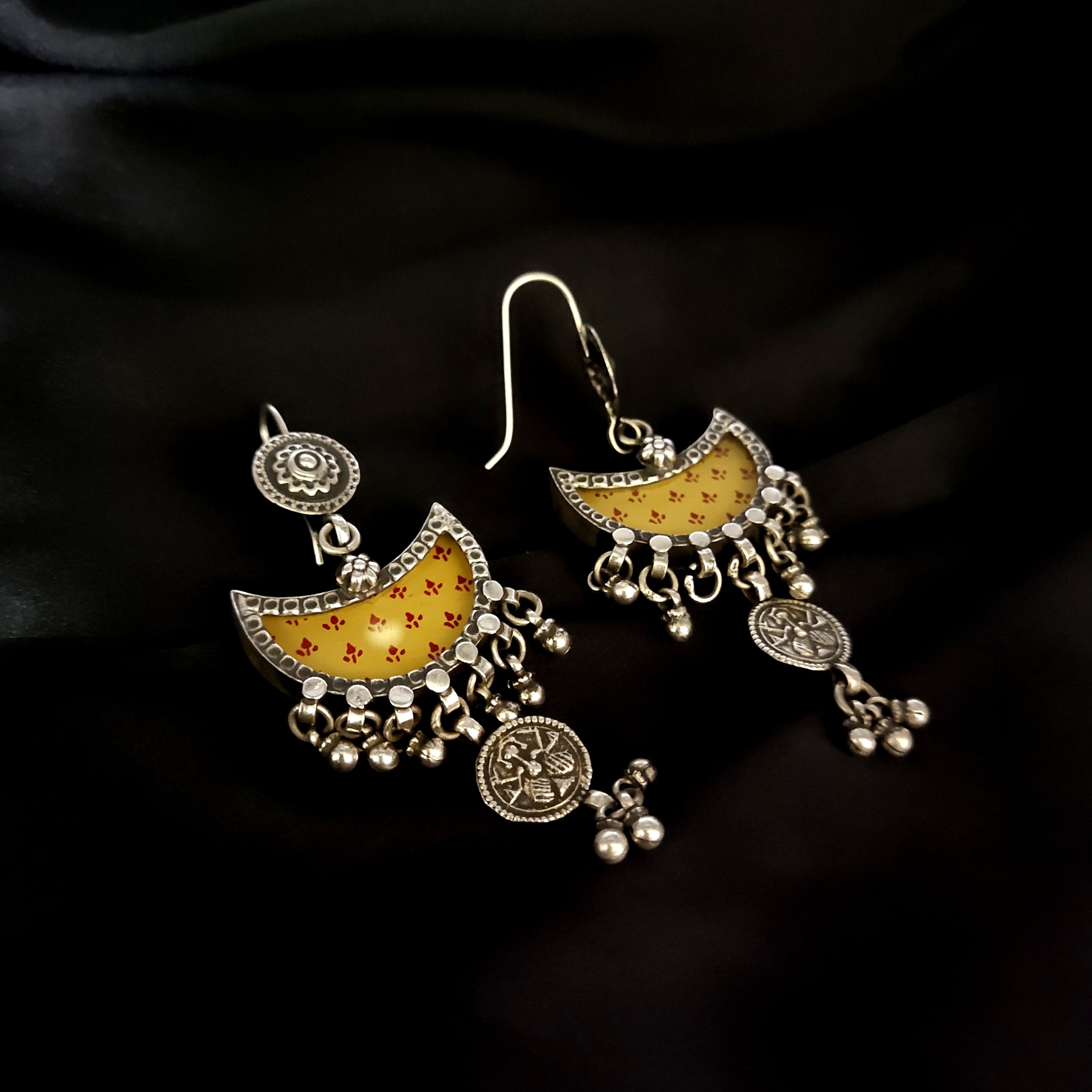 Classy Half Moon Shape Yellow Print In Solid 925 Silver Earring