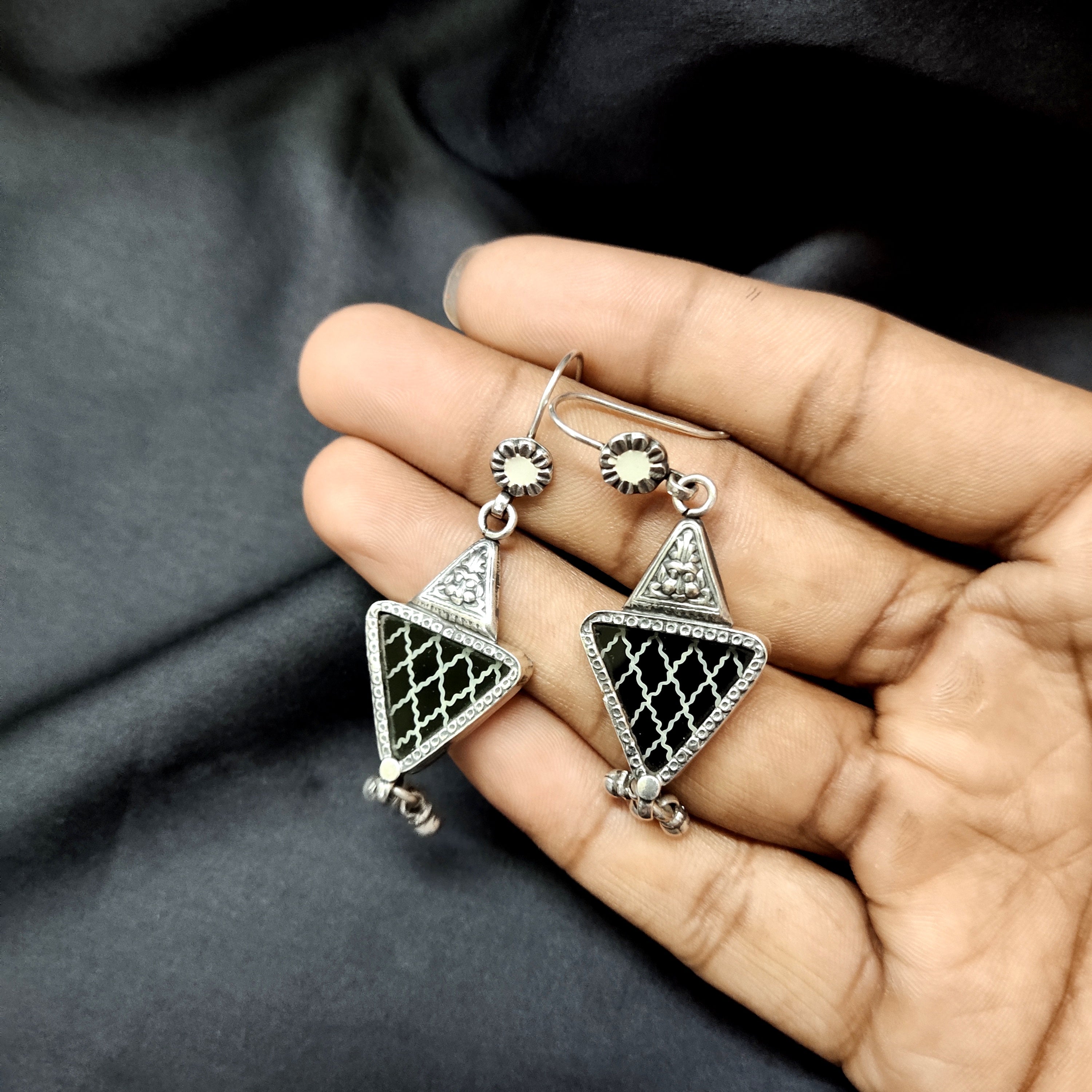 Classy Triangle With Black Checkerboard Print In Solid 925 Silver Earring