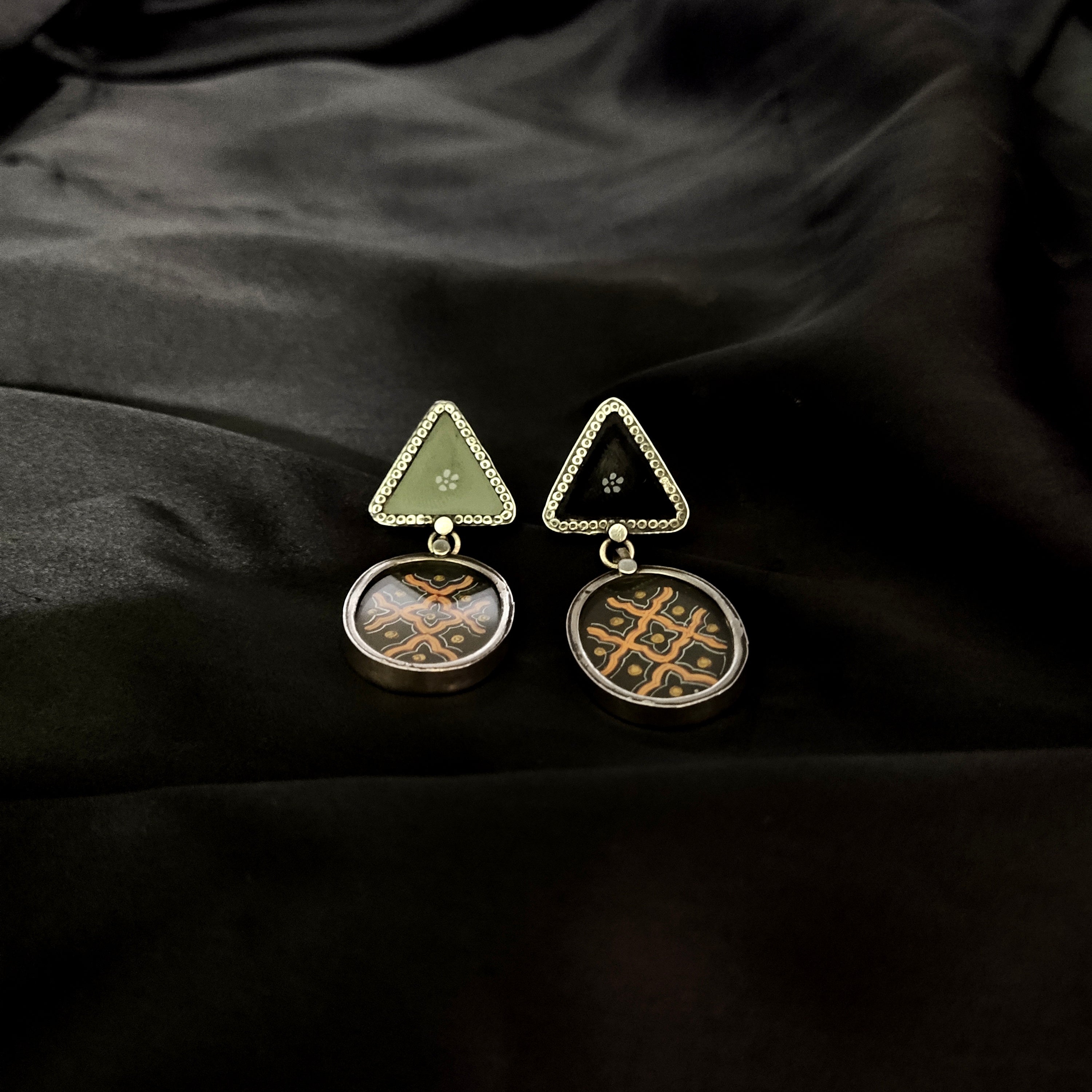 Classy Vintage Triangle & Oval Shape Traditional Solid 925 Silver Earring