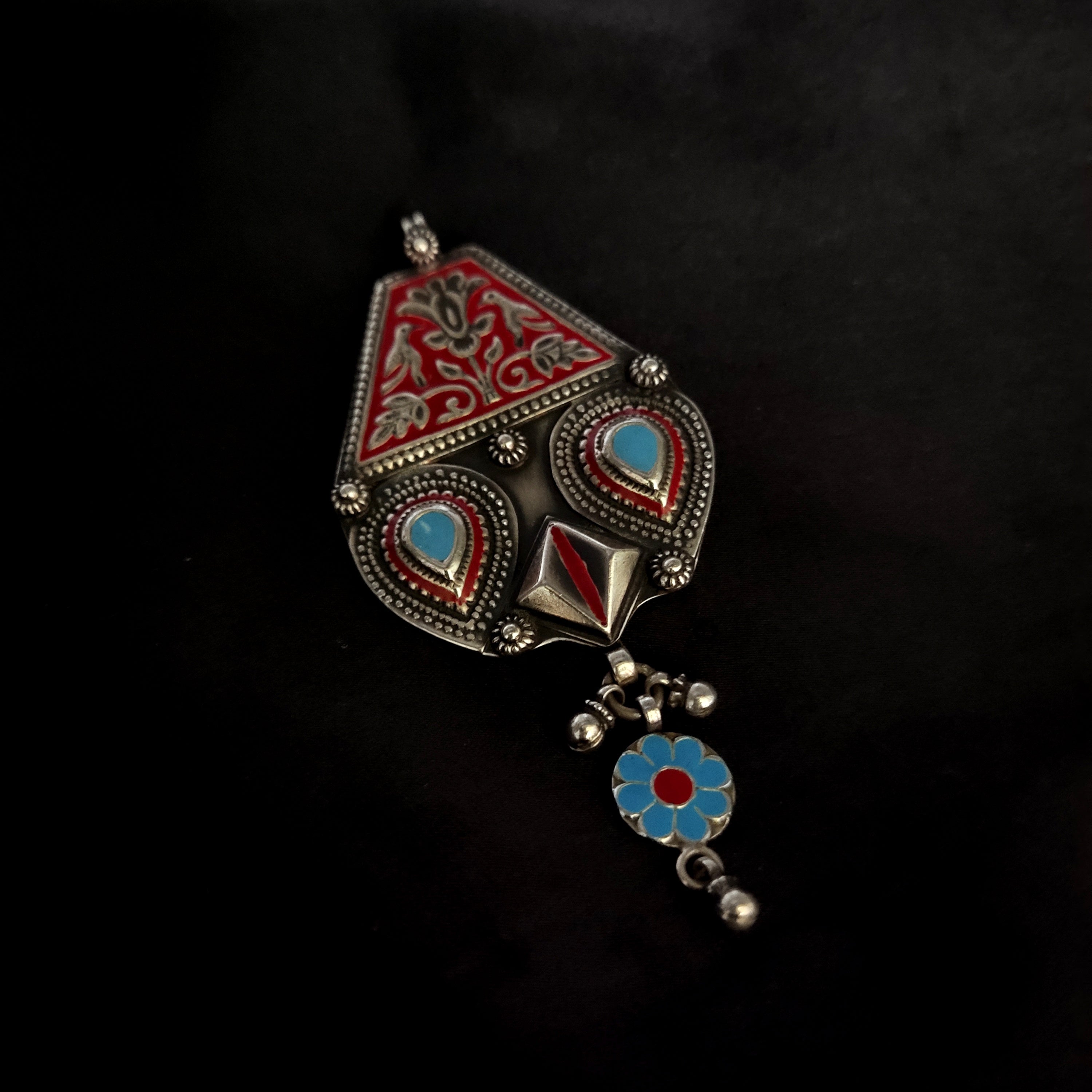 Dark Red Filigree Design With Two Antique Pear Solid 925 Silver Pendant