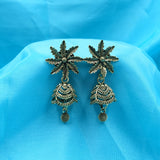 Unique Beach Flower Design With Jhumka Earrings