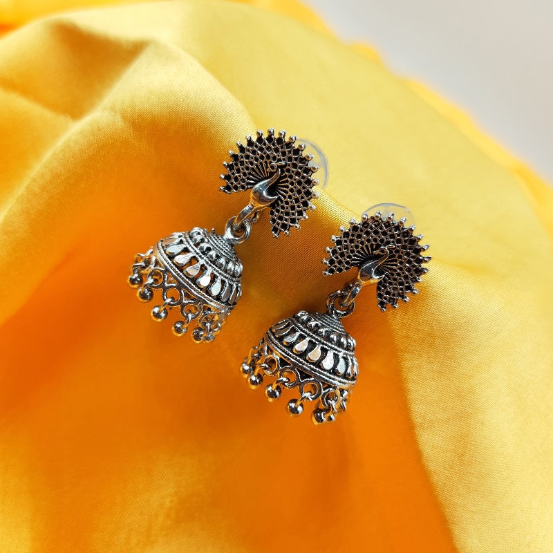 Yellow Chimes Earrings for Women & Girls | Traditional Gold Jhumka –  YellowChimes