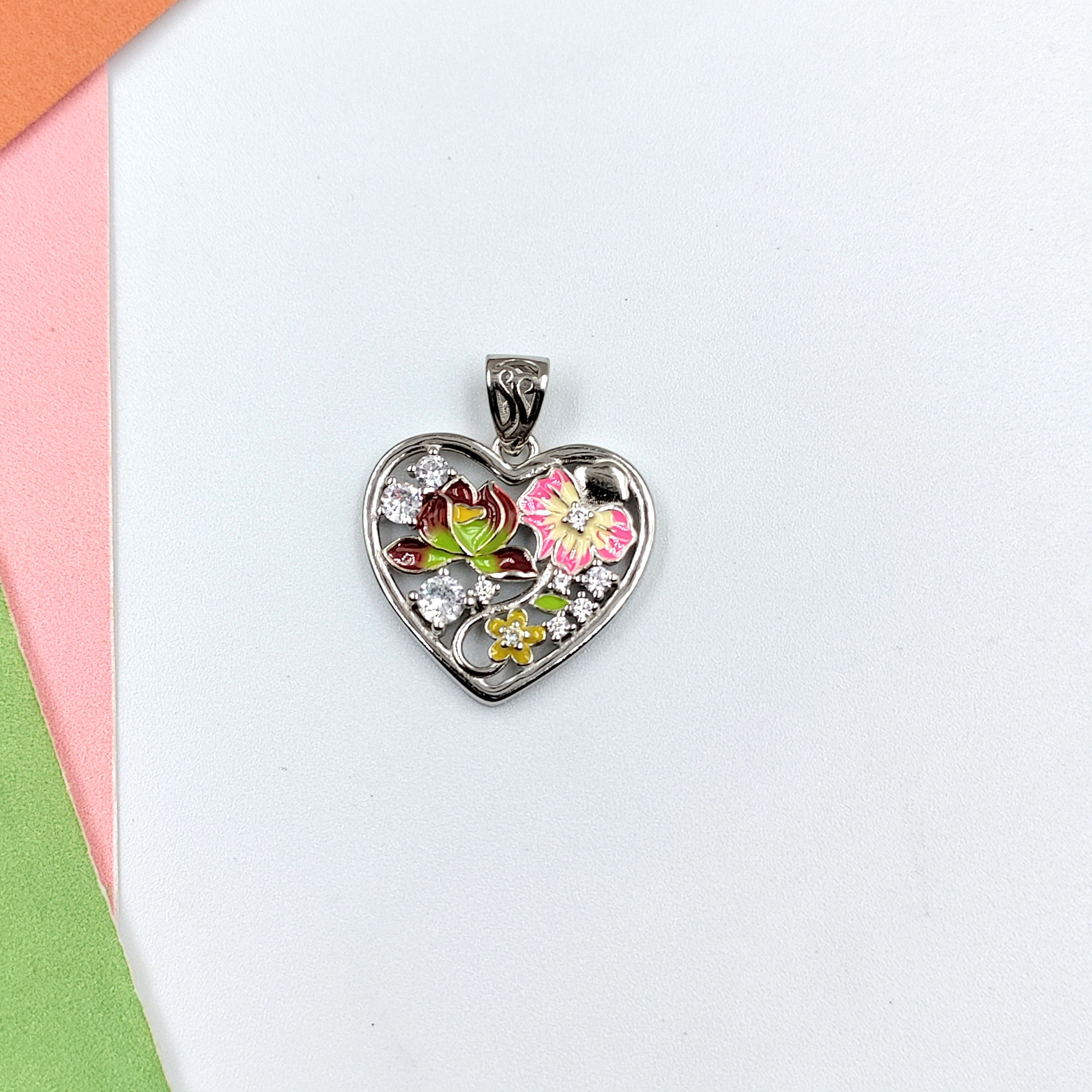 Red Green color Heart Shape Pendant 925 Sterling Silver Beautifully Crafted Enamel Pendant Floral CZ Jewelry Cute Handmade Bridesmaid Jewellery