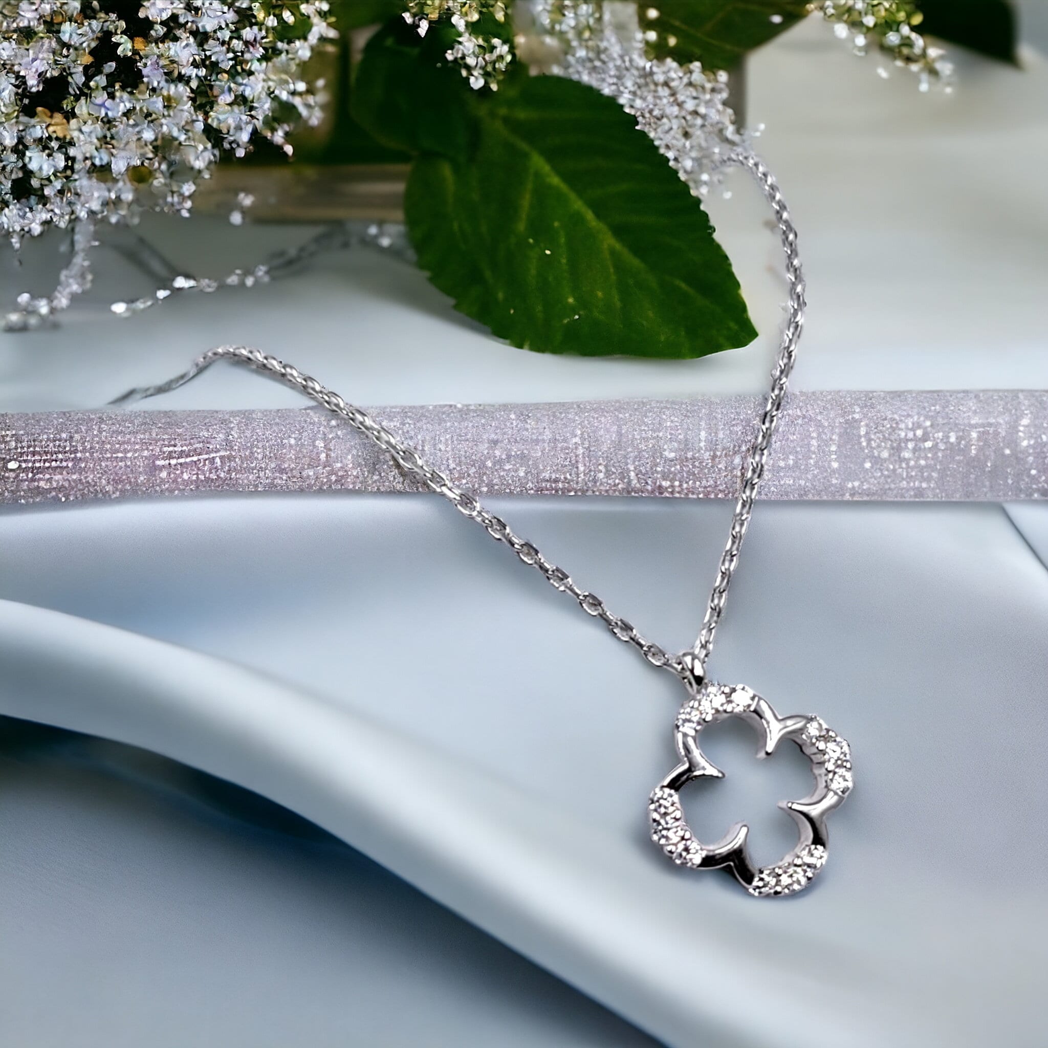 925 Solid Silver Little Clover Charm CZ Outline Pendant Chain Set for Women Beautiful Necklace Minimalist Handmade Gift