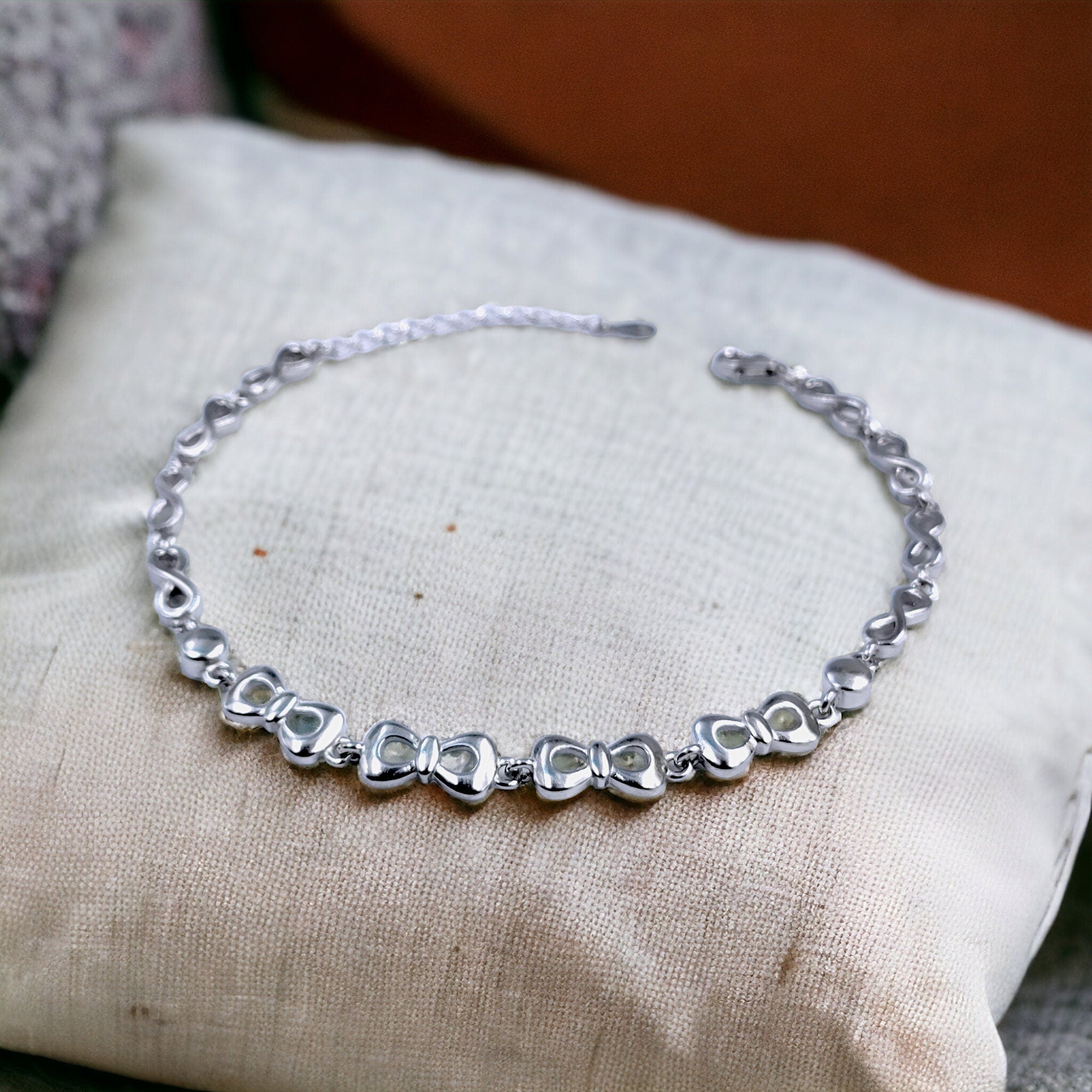 925 Sterling Silver Minimalist Pretty Bow Design Bracelet Minimalist Gift for Mother's Day