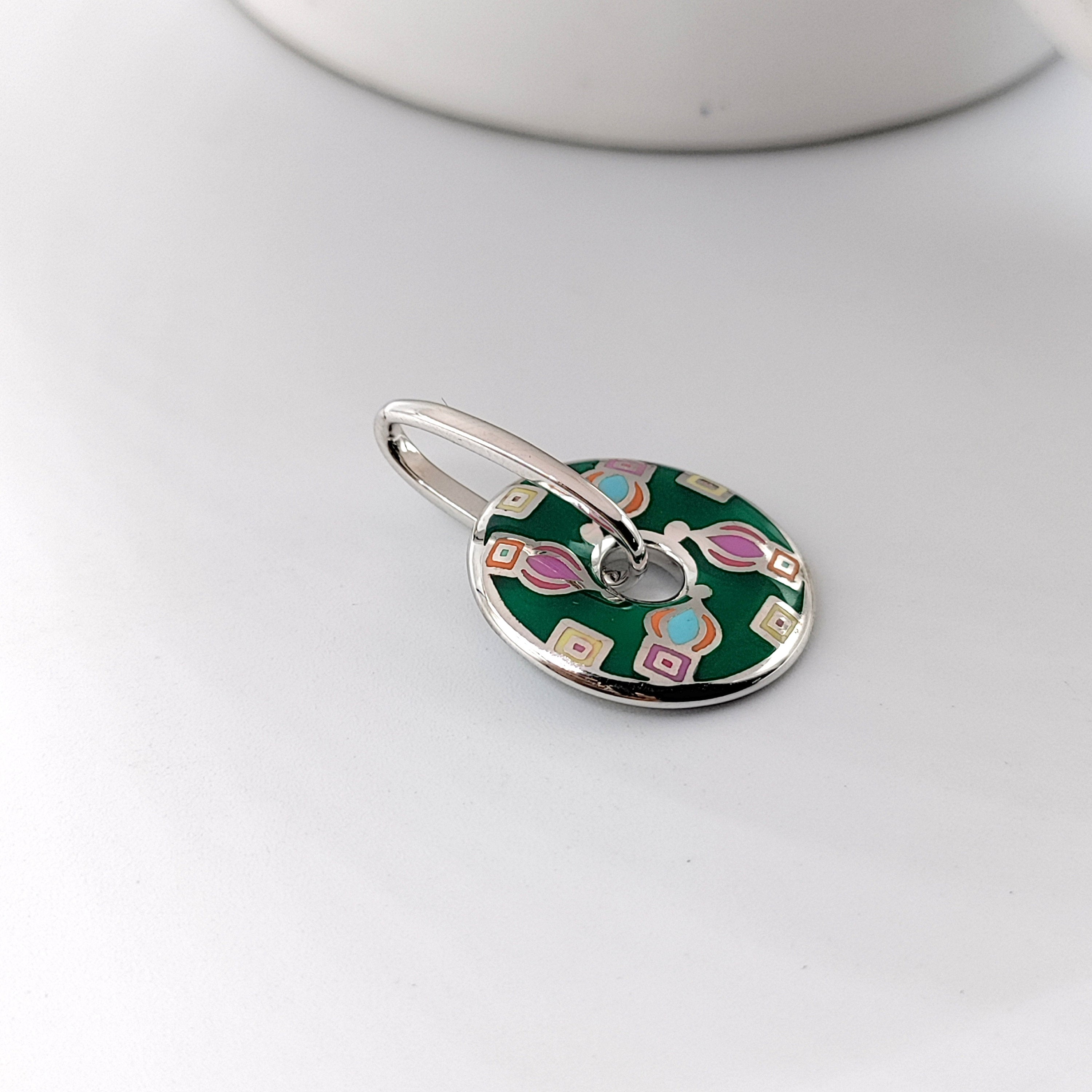 925 Sterling Silver Green Art Design Enamel Pendant Round Shape Handmade jewelry