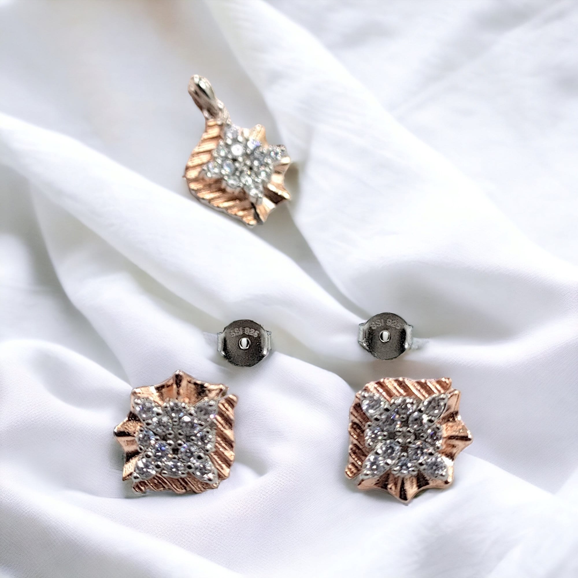 Beautifull 925 Sterling Silver Rose Gold Color White CZ Earrings Pendant Set Floral Earrings